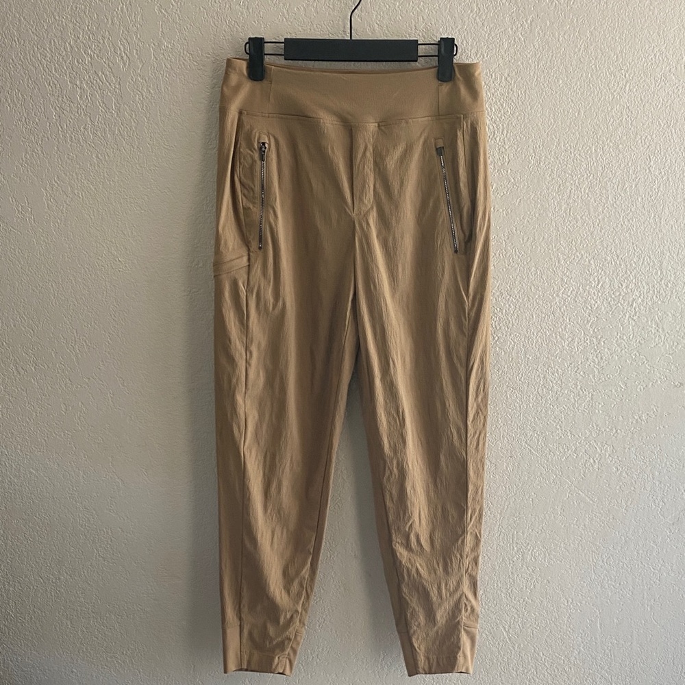 Athleta Trekkie North jogger women’s size 2P